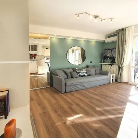 Smart - 1min From The Subway