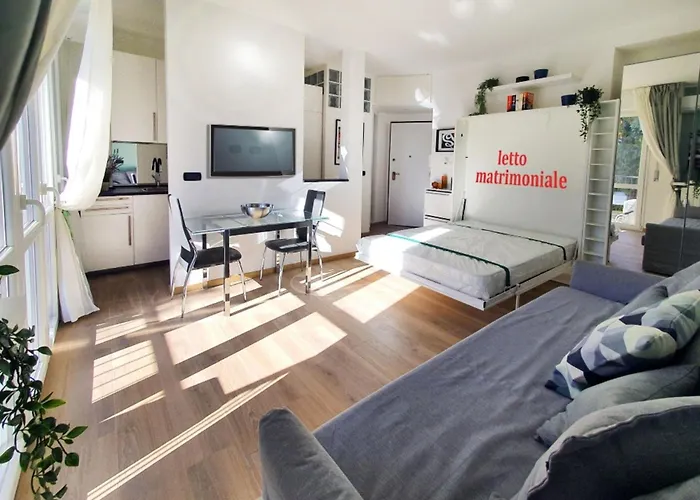 Smart - 1min From The Subway Apartament *