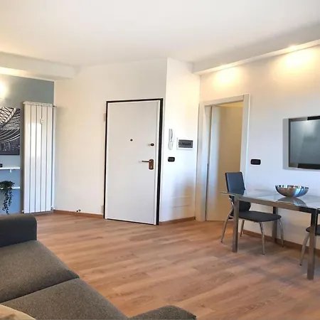 Apartment Smart - 1min From The Subway *